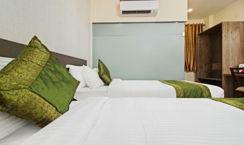 Ocean Suites Hotel 뭄바이 외부 사진