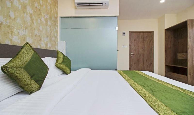 Ocean Suites Hotel 뭄바이 외부 사진