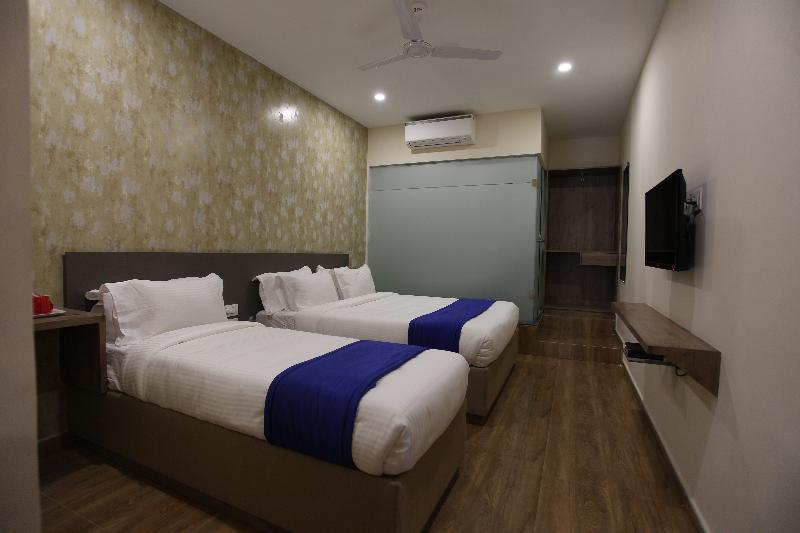 Ocean Suites Hotel 뭄바이 외부 사진